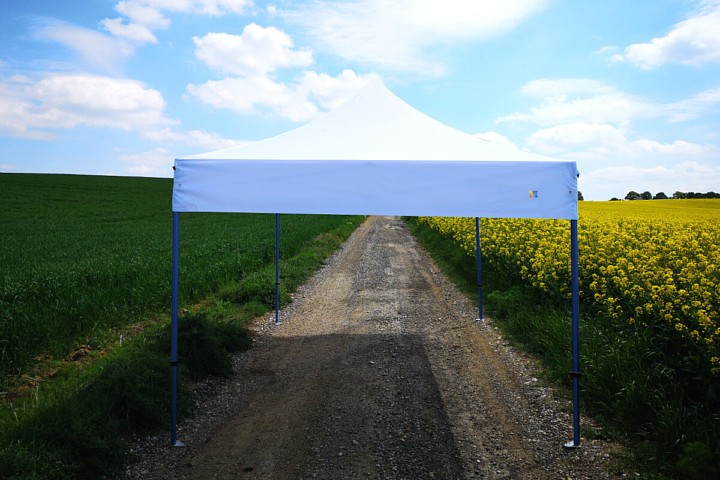 standuri de vânzare