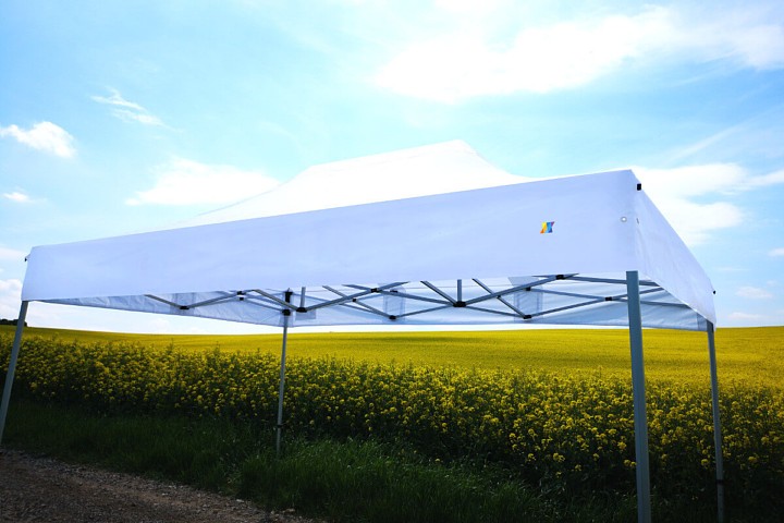 Corturi pliante București