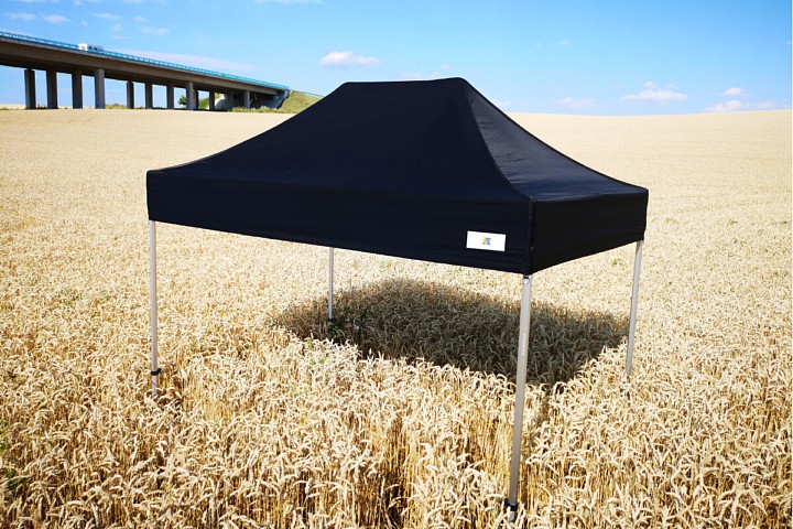 Vand cort petrecere Bucuresti