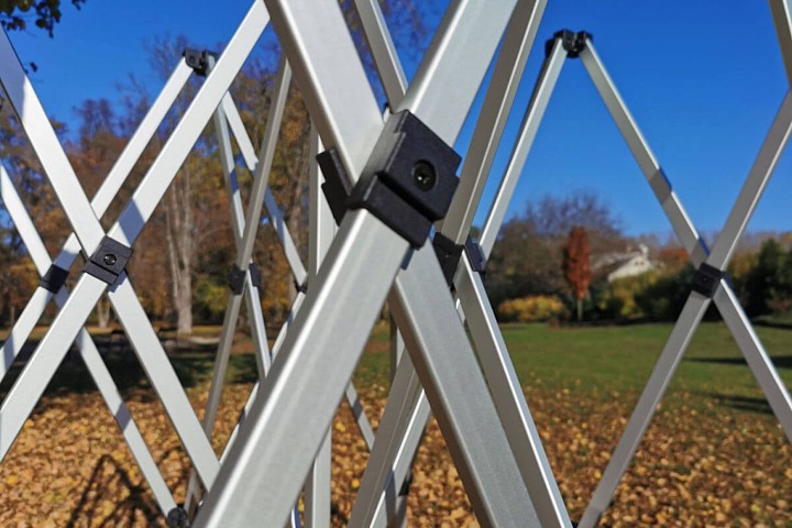 cort negru de petrecere