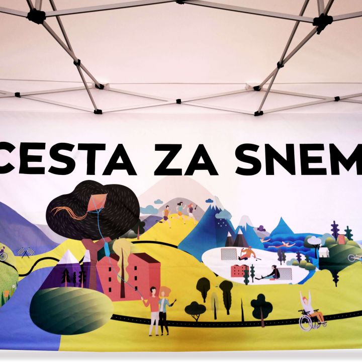 Cort de petrecere impermeabil, rezistent la vant