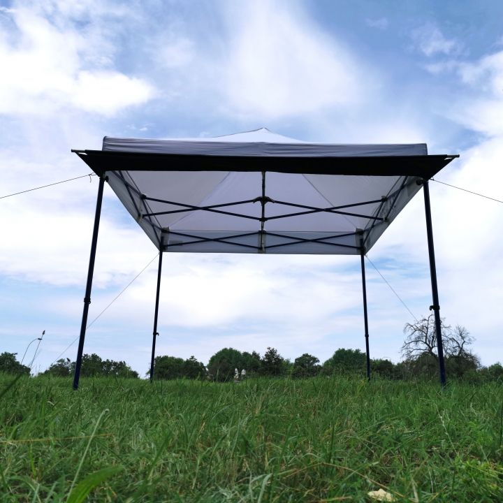 Copertina translucida pentru cort